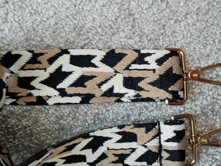 Pasek do torebki czarny ,wzór kremowo-beżowy