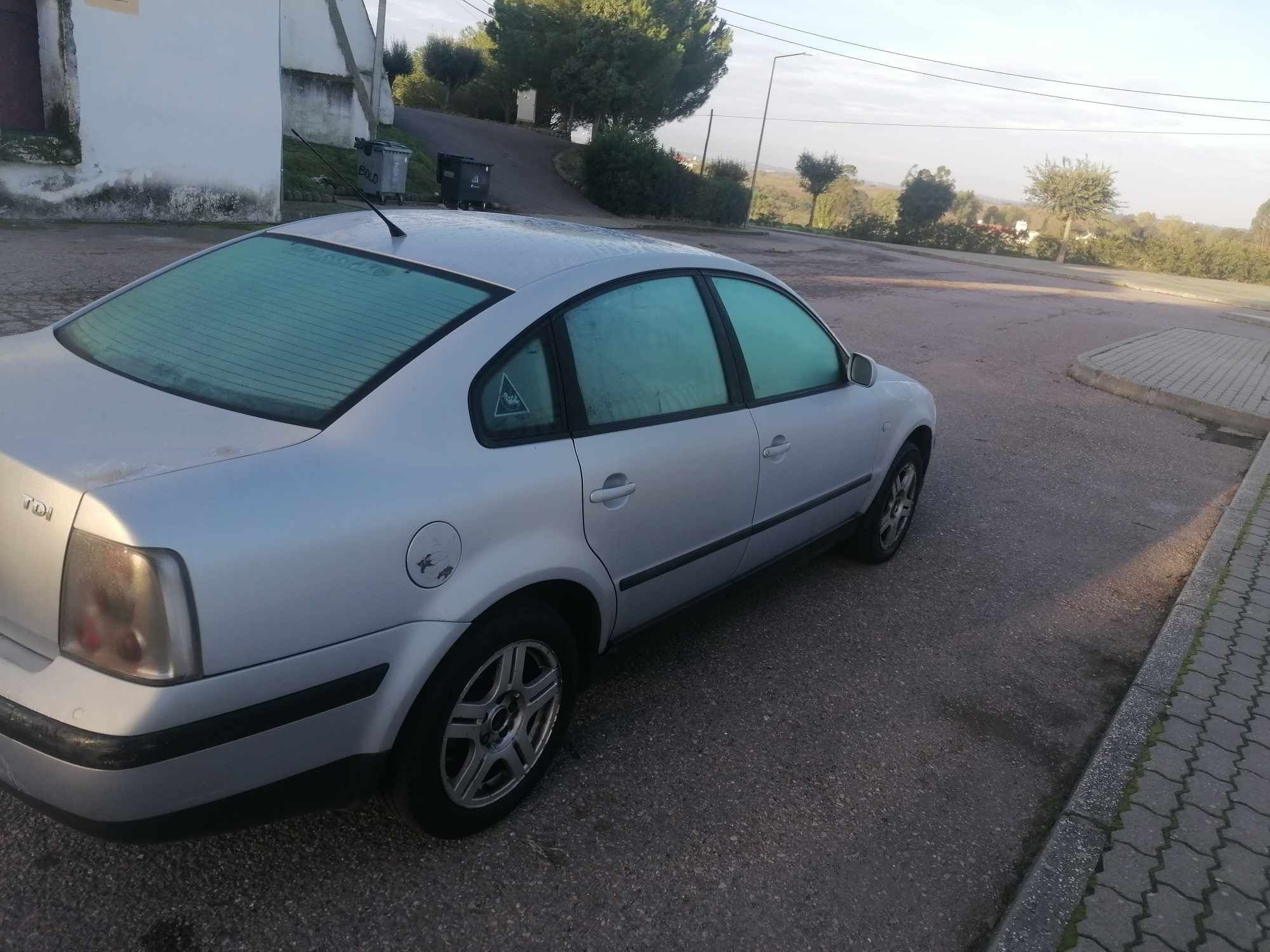 Vendo Volkswagen Passat