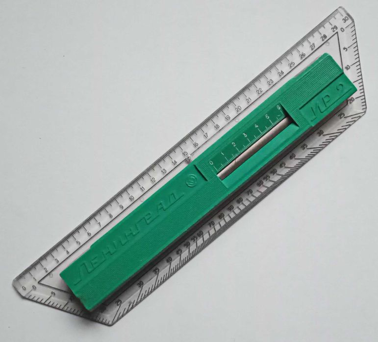 Линейка Рейсшина инерционная Ленинград ИР 2 1980-е годы СССР