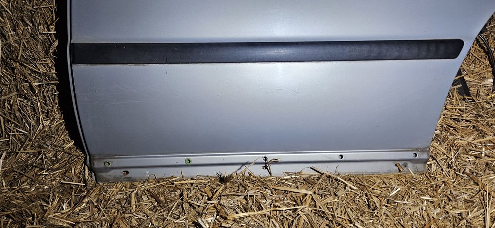 Drzwi tył lewe tył LD7W passat B5 fl kombi