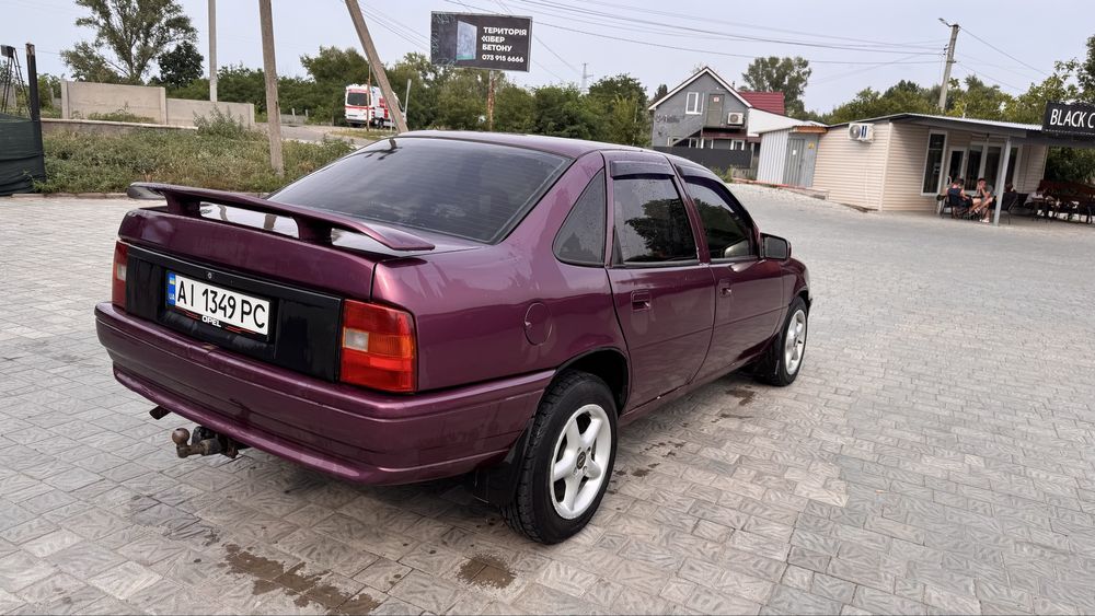 Продам опель вектра а 1992р.
