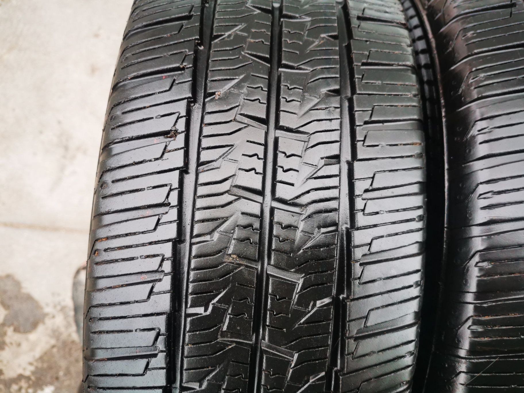 Opony całoroczne 195/60R16 C Continental Vancontact 4 Season