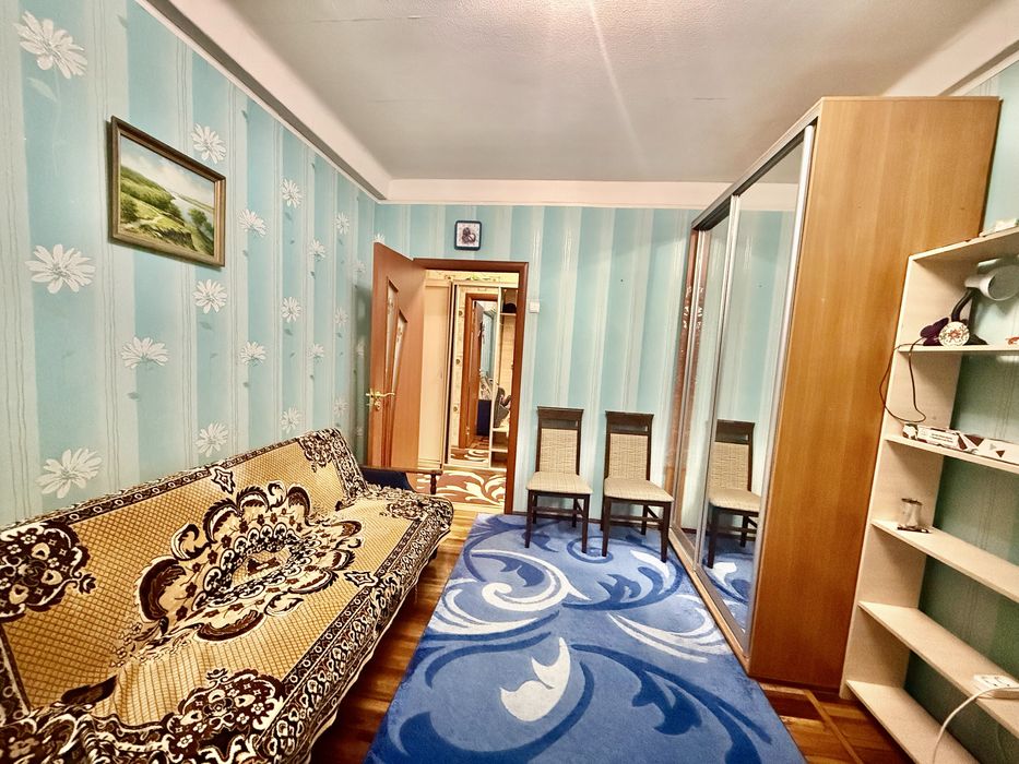 2 кімнатна кв 3й Южний / пр. 40-річчя Перемоги
