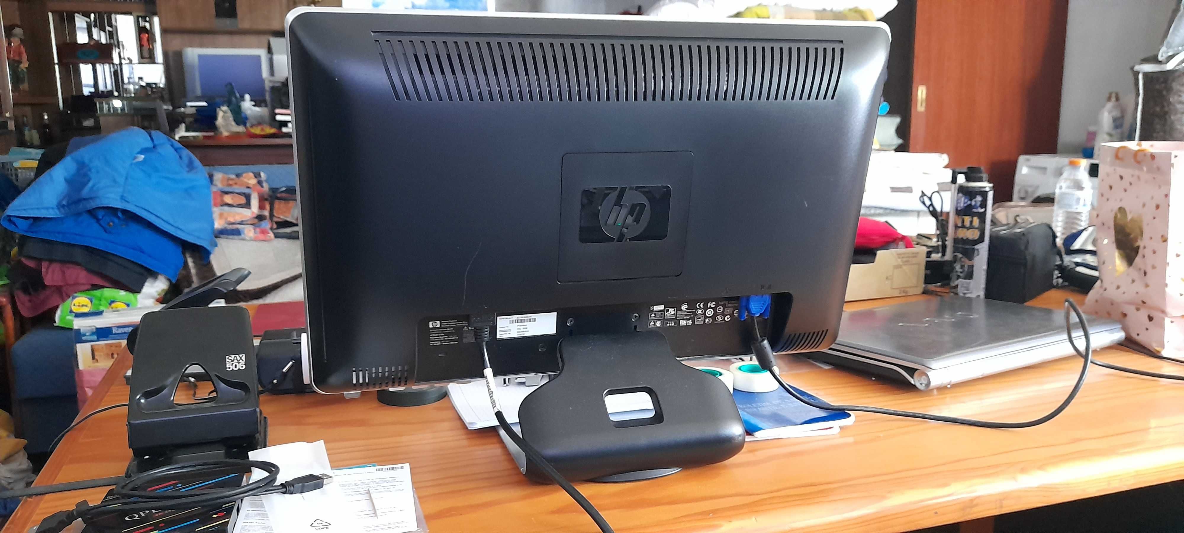 Pc Dell completo com Monitor HP 2159v