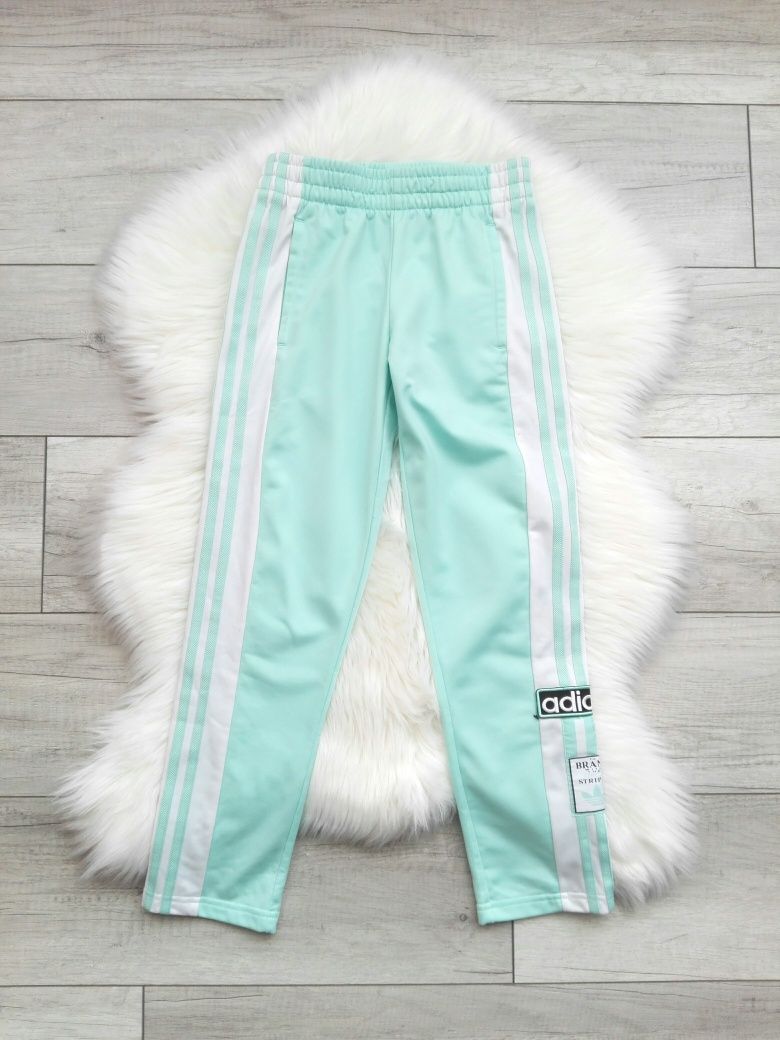 Adidas oryginalne spodnie dresowe dresy miętowe rozm 140-146cm