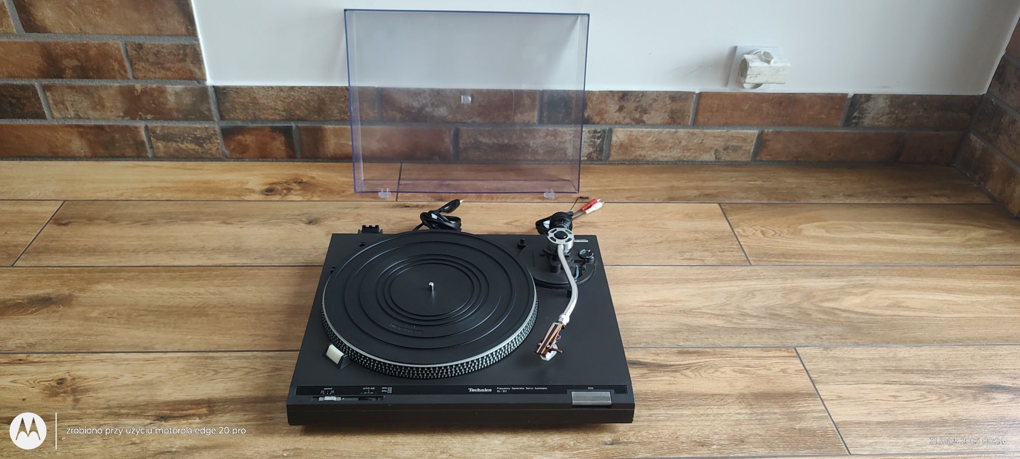 Technics model SL-B2