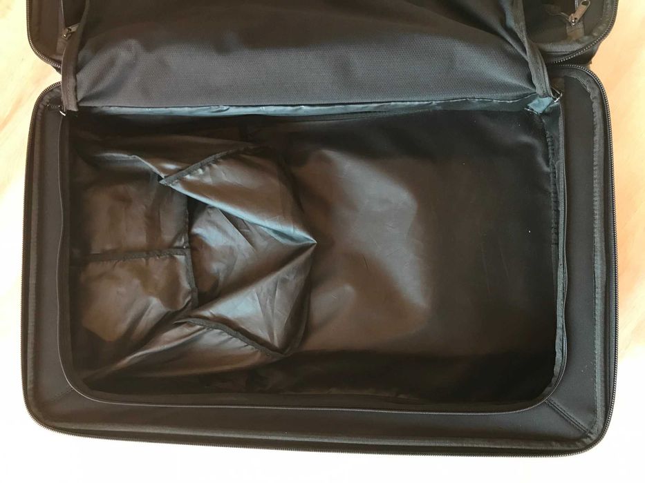 Mala de viagem Carhartt e UDG