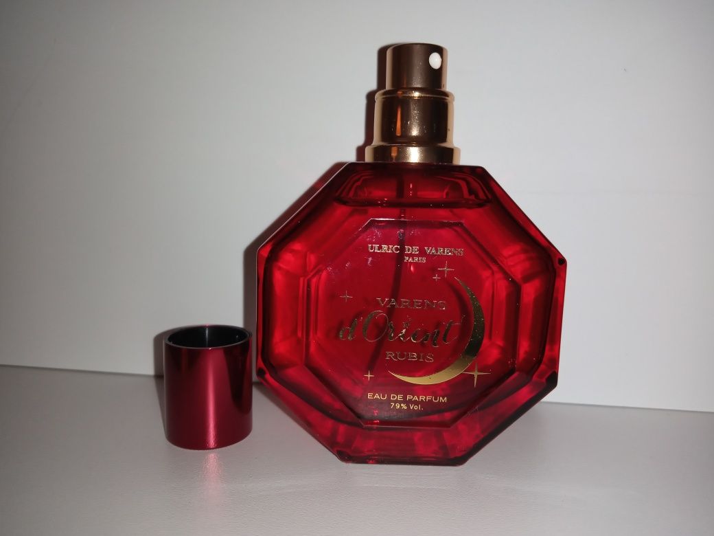 Unikat Ulric de Varens D'orient Rubies 50 ml