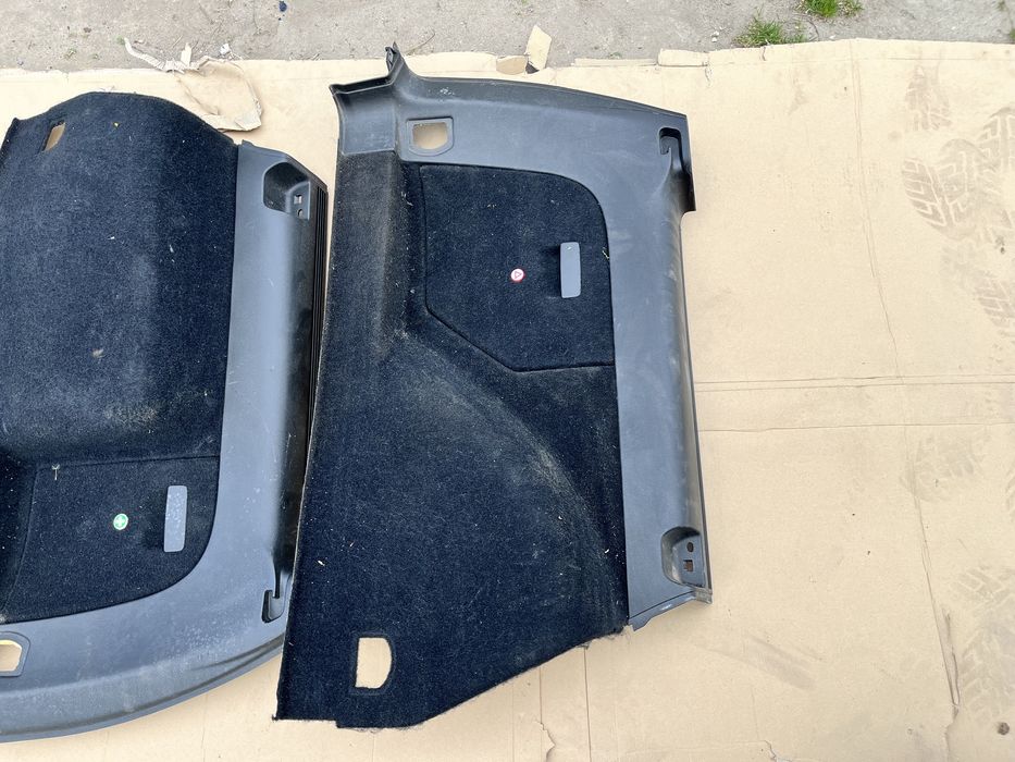 Tapicerka bagażnika do VW Golf IV czysta ładna