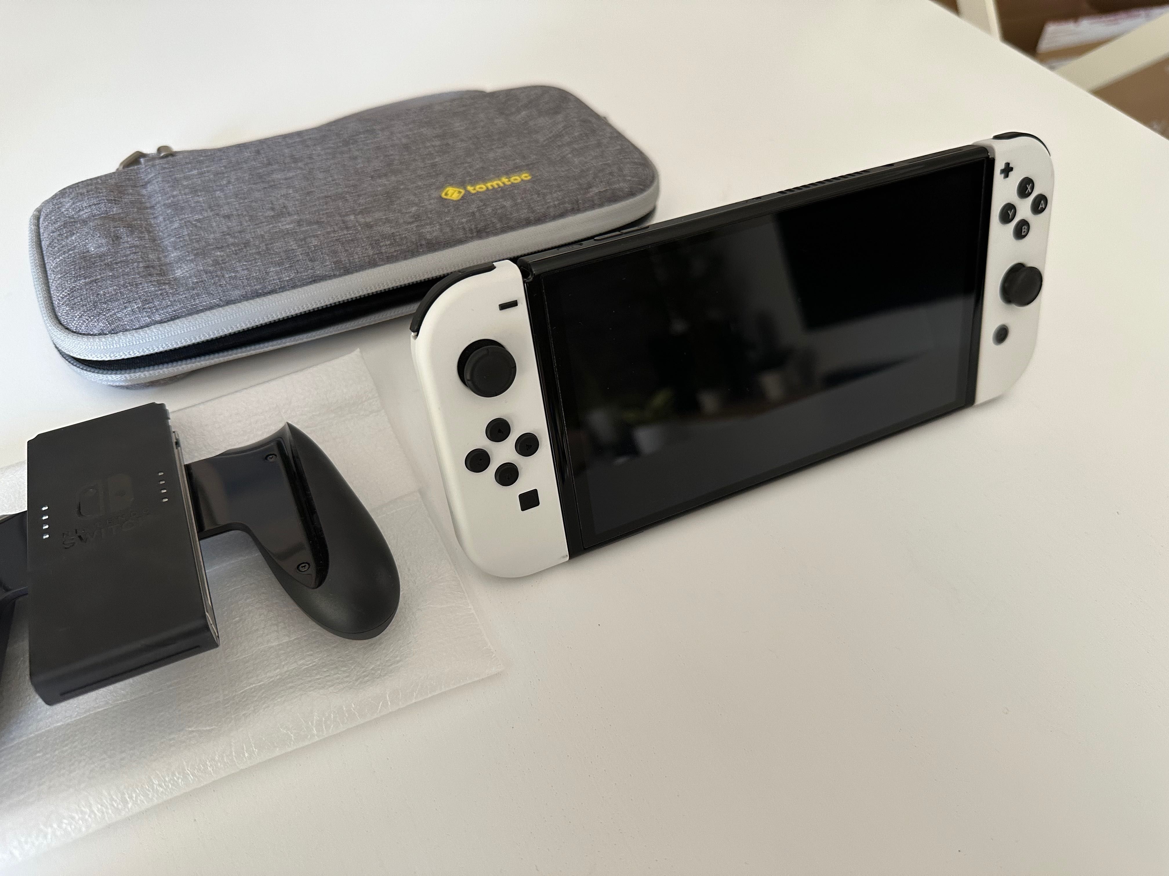 Nintendo Switch OLED + Kontroler Pro