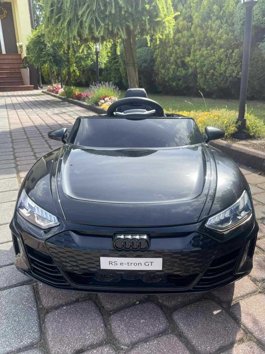 Auto dla dzieci na akumulator Audi E-Tron Sport 4×4 Samochód PILOT