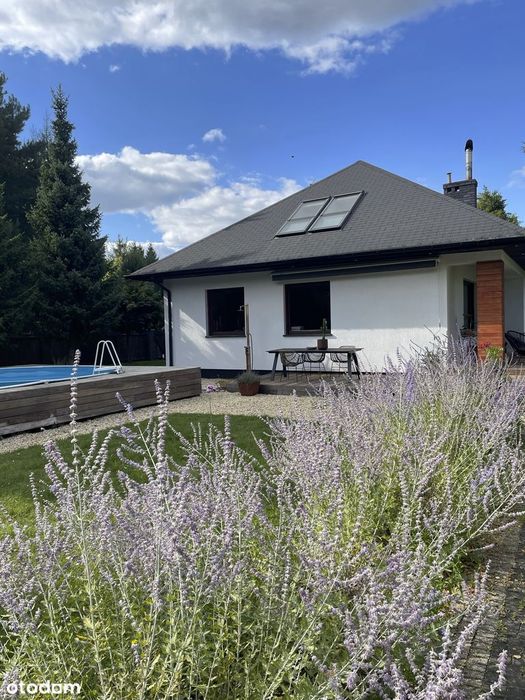 Dom z garażem, 5 pokoi, blisko lasu i komunikacji