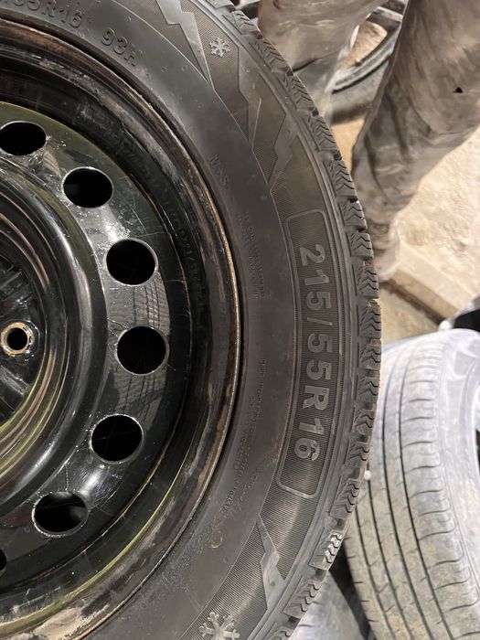 Шини зимові 215/55r16 doblstar