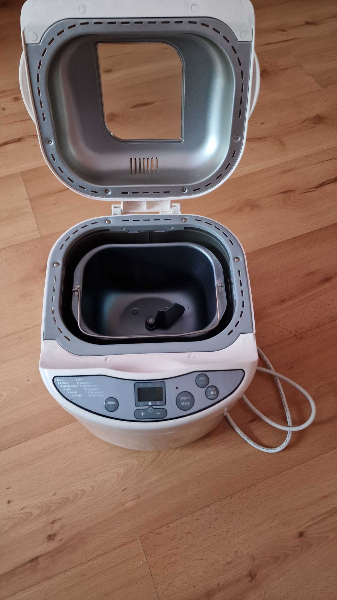 Wypiekacz do chleba, ciasta Russell Hobbs