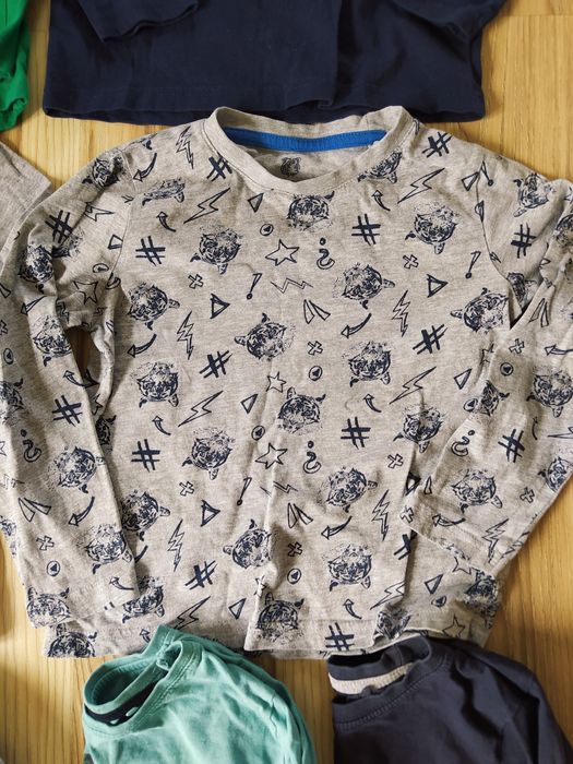 Zestaw 6 x koszulki 4 gratis t shirt 110-116