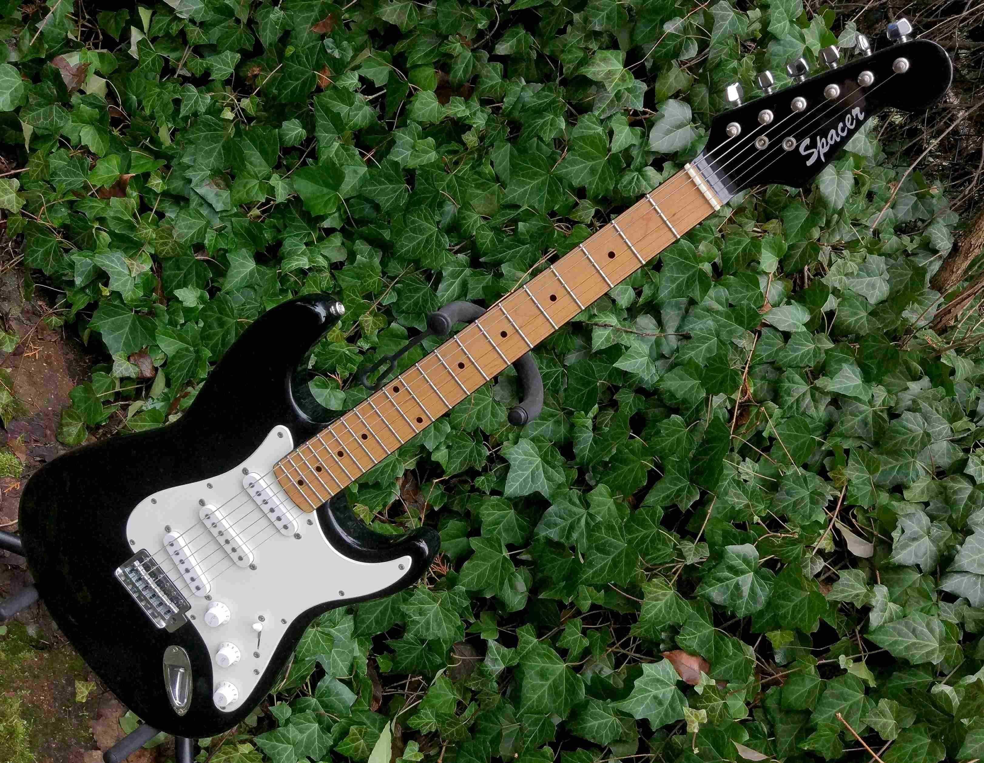 Gitara elektryczna stratocaster SPACER - Korea