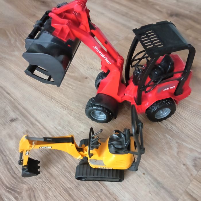 Koparka, Ładowarka Bruder