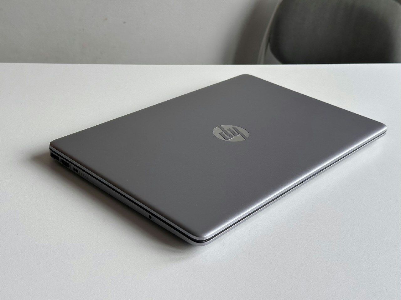Практически новый бизнес ноутбук HP 250 G9