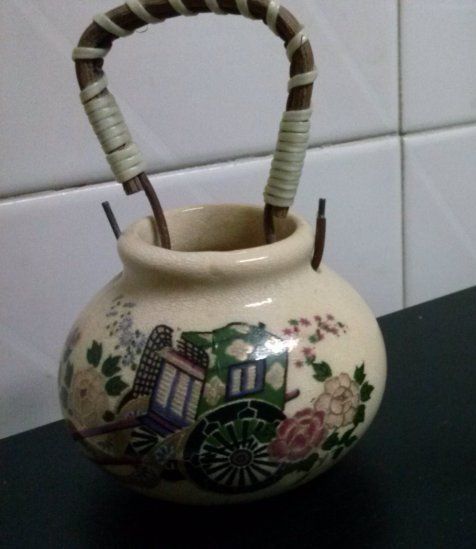 Vendo potezinho para decorar.