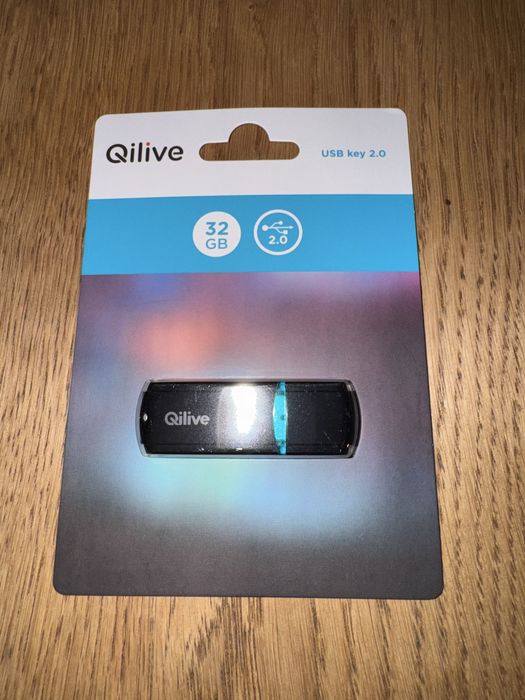 Pendrive 32GB USB 2.0 czarny Qilive