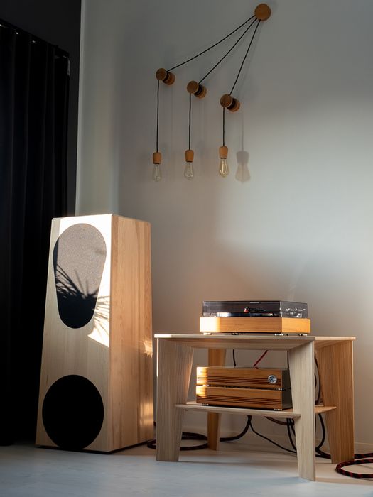 Stolik audio.Stolik pod gramofon, wzmacniacz, TV
