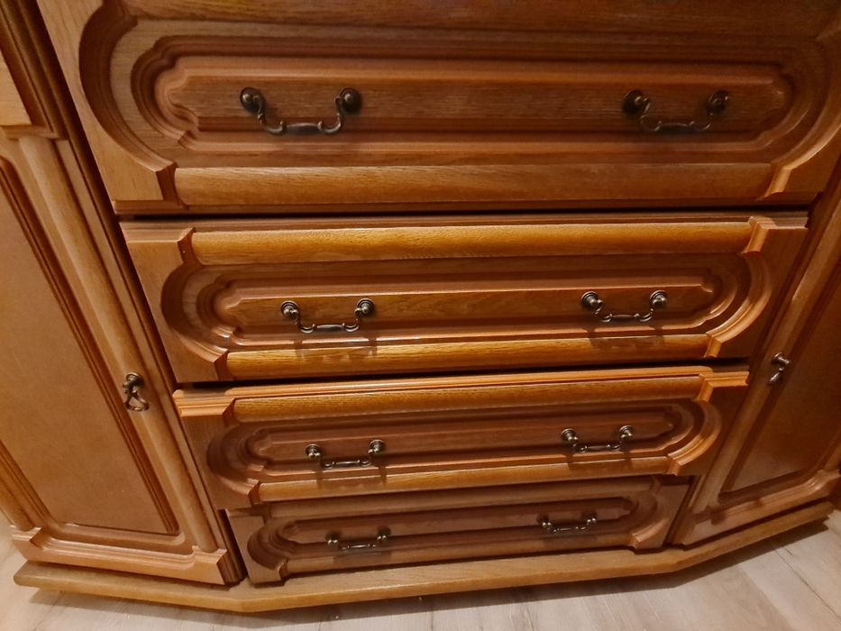 Sprzedam komodę dębową