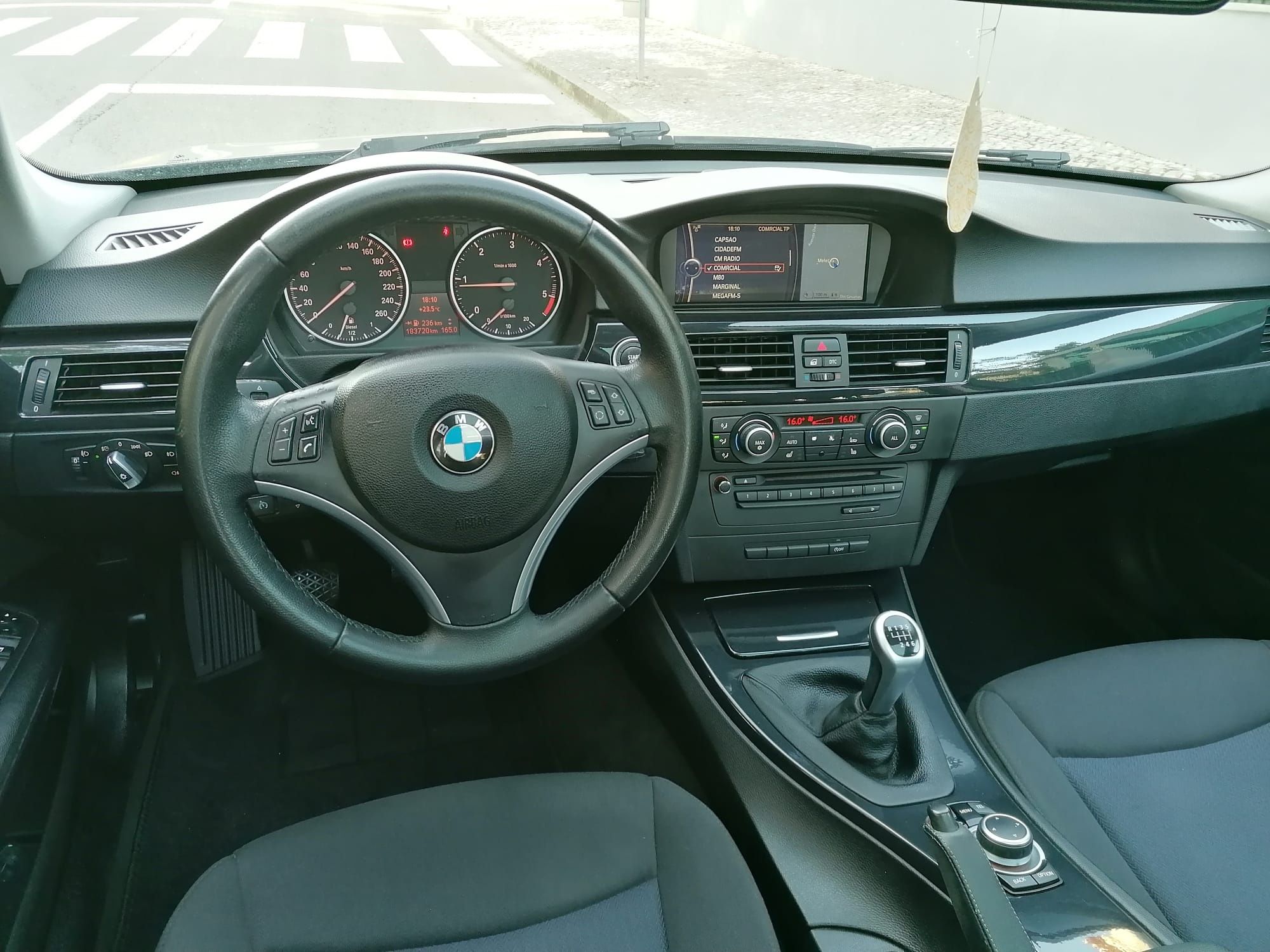 BMW 318D Touring Sport Navigation 143CV 185.000KMS Reais Garagem 2011