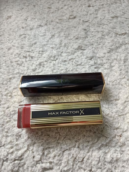 Kredka do ust firma Max Factor druga Pierre Rene gratis