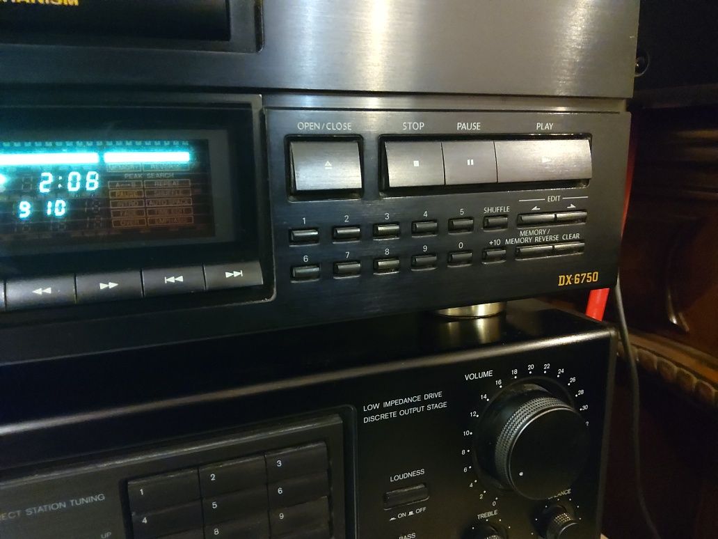 ONKYO Integra CD DX-6750,TA-9011 одним лотом.