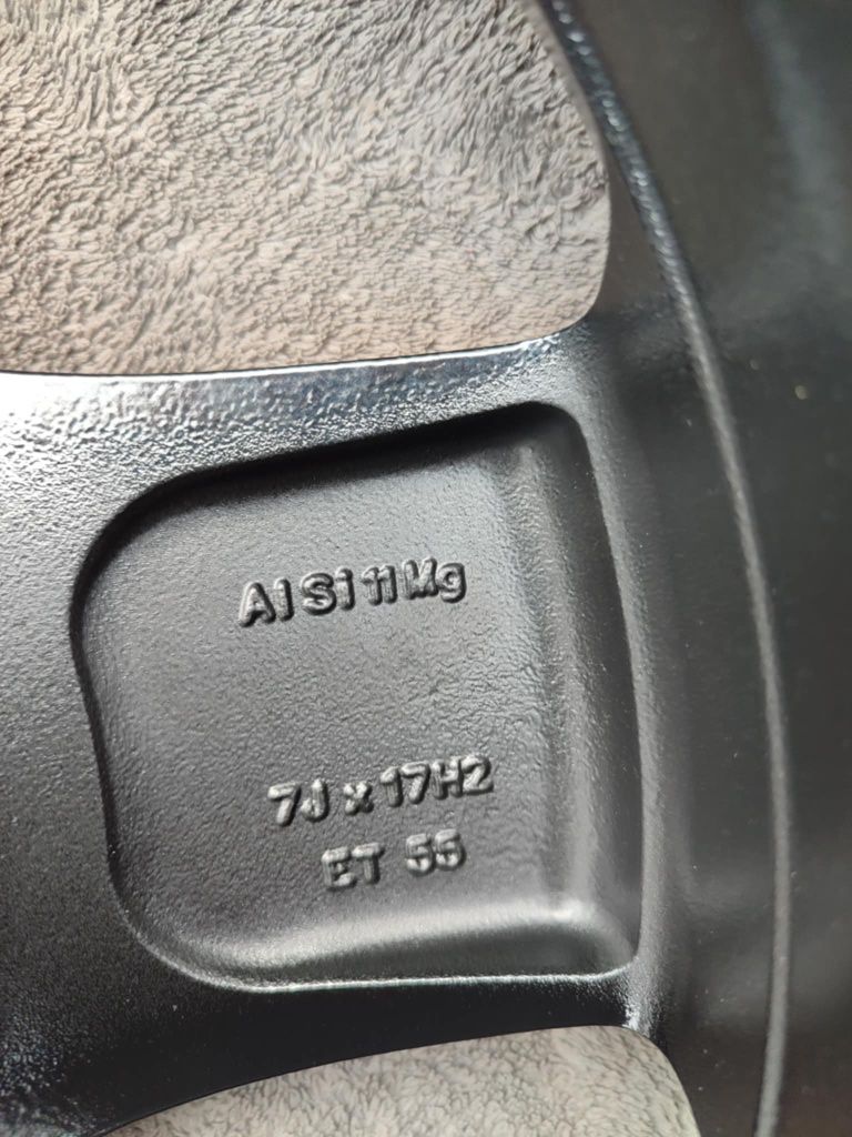 Felgi aluminiowe R17 5x120 VW Busy T5 T6 7J Et 55 super stan