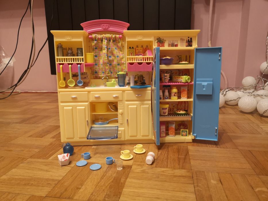 Kuchnia Barbie z całym wyposażeniem