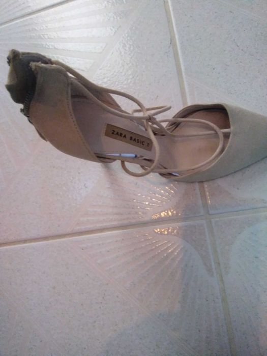 Sandálias Zara agulha T 39