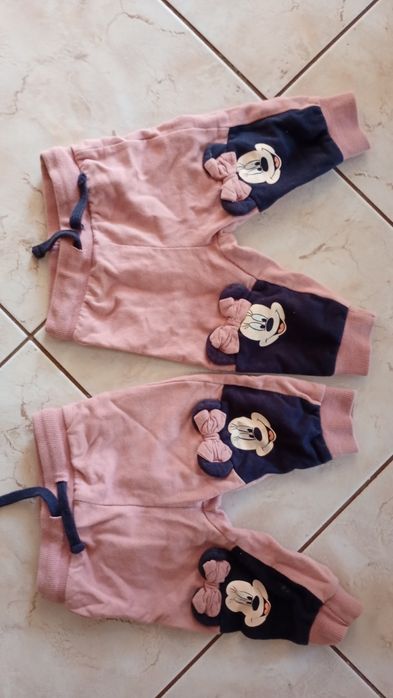 Spodnie dresowe myszka Minnie rozmiar 74 cm bliźniaczki