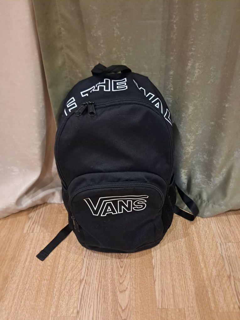 Vans    Рюкзак .