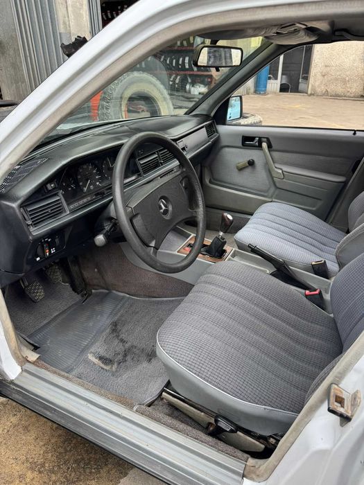 Mercedes-Benz 190D