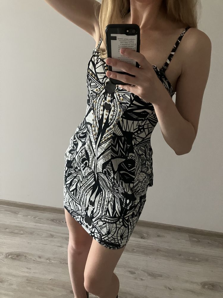 sukienka Lipsy na impreze
