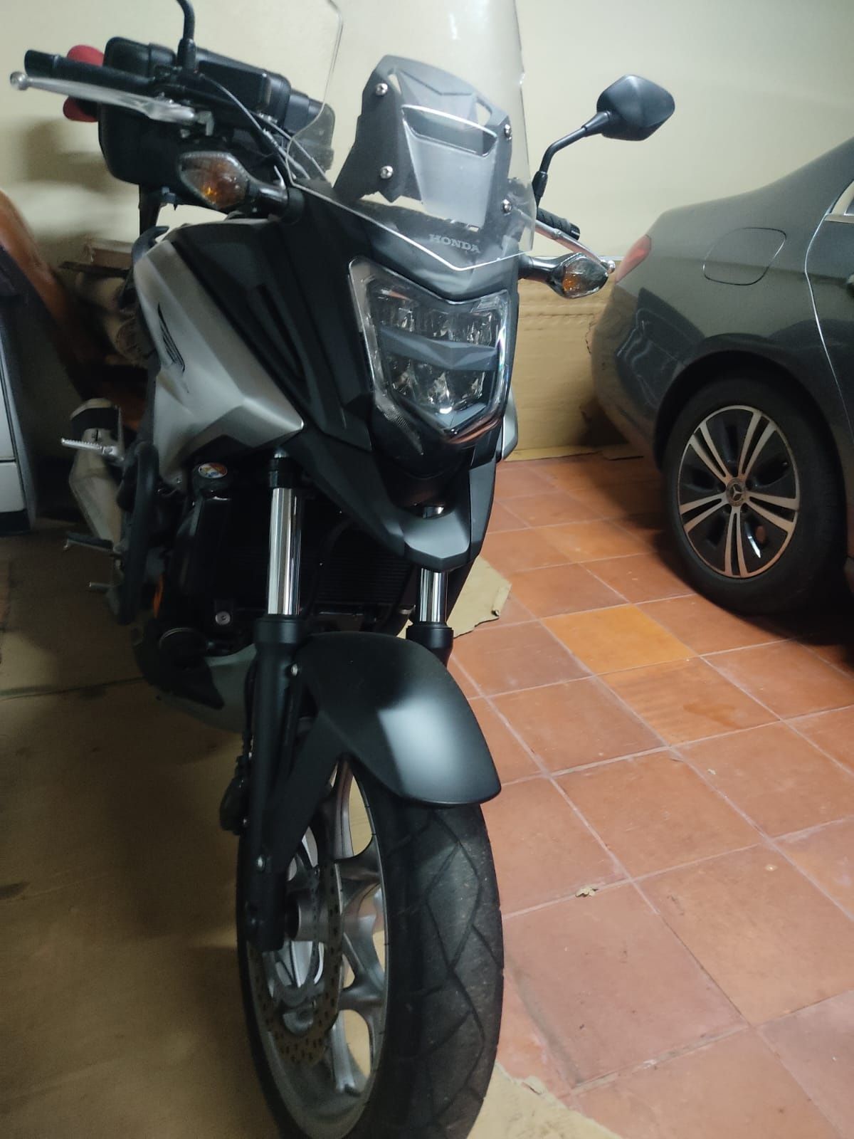 Honda NC 750X (igual a nova)