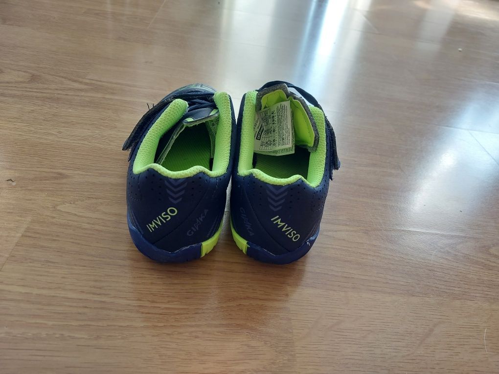 Buty halowe do piłki nożnej Imviso r. 31 wkładka 19,5cm decathlon