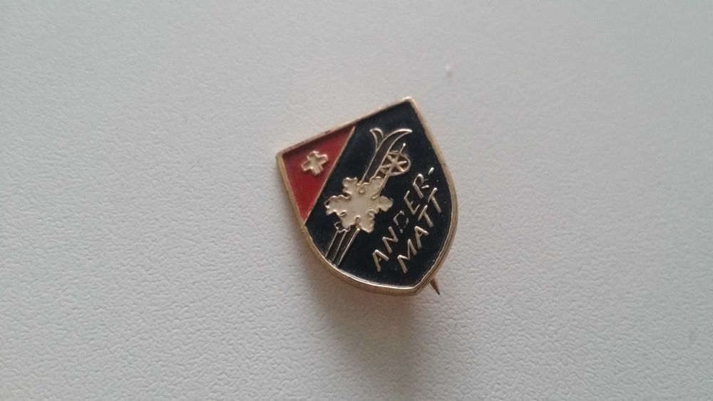 Pins alfinetes de peito vintage emblemas Suíça Andermatt Zermatt