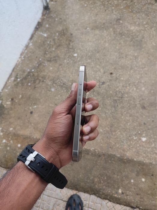 IPhone 16 pro 256GB como novo