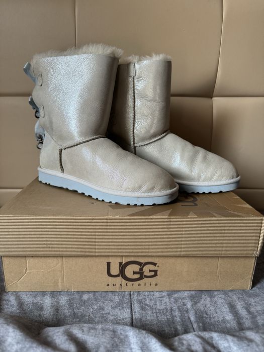Ugg Bailey Bow I Do! 8US