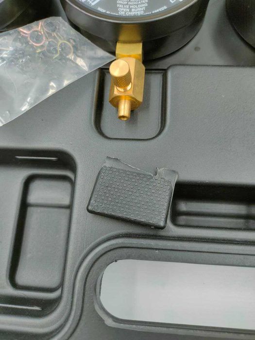 BGS Diy 962670 Tester do synchronizacji gaźników z 4 zegarami EB45