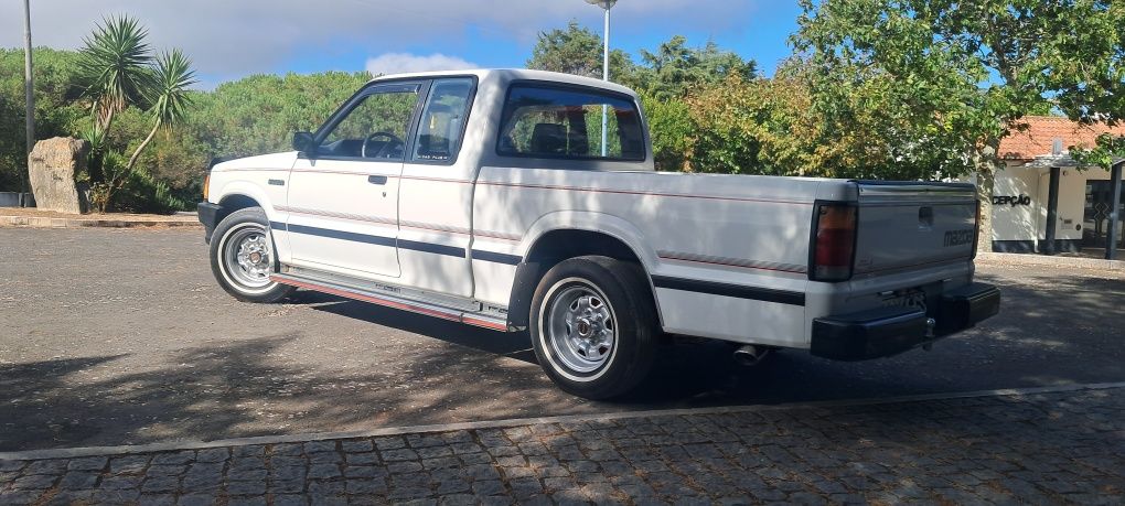 Mazda clássico gasolina