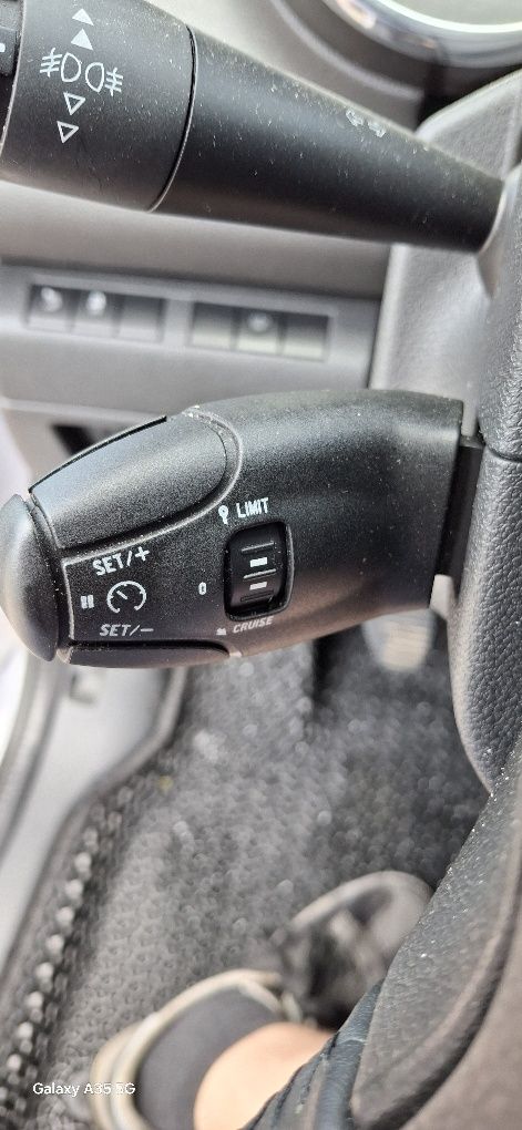Продам Peugeot 5008 1,6 дизель МКПП.