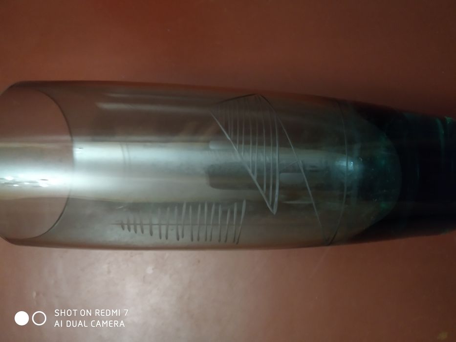 посуда разная..тарелки чашки...