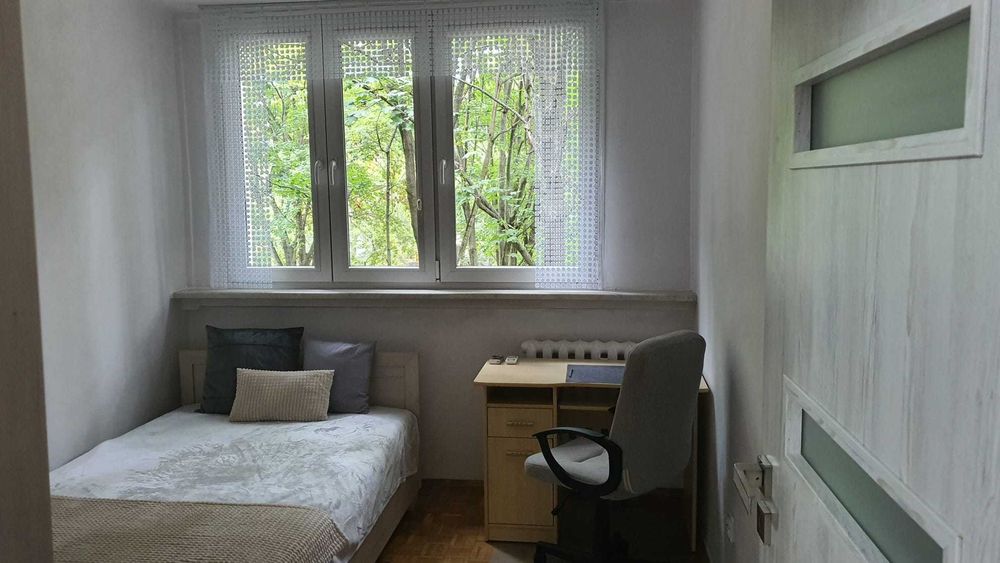 Pokój jednoosobowy obok placu Jana Pawła II. Pełna kwota