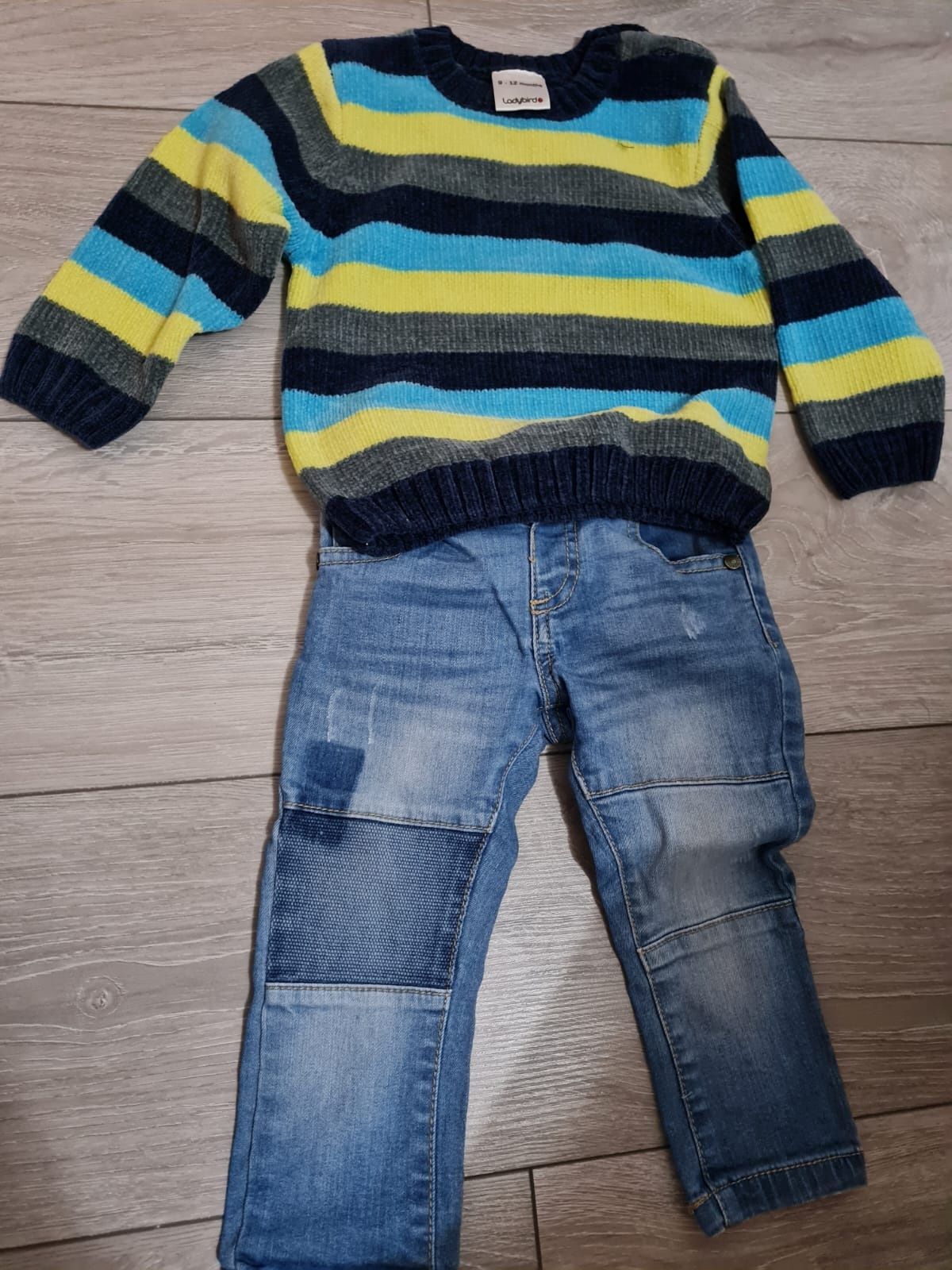 Spodnie jeansowe plus swetr rozm 98