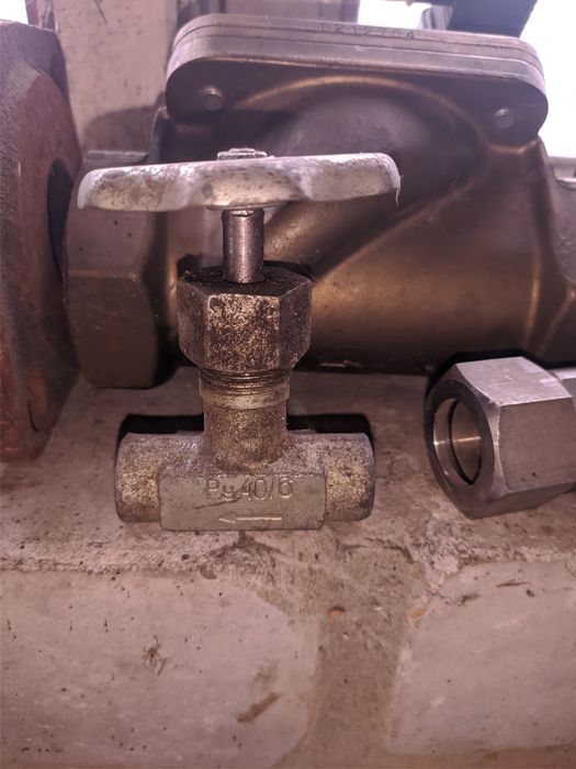 Продам запорную арматуру