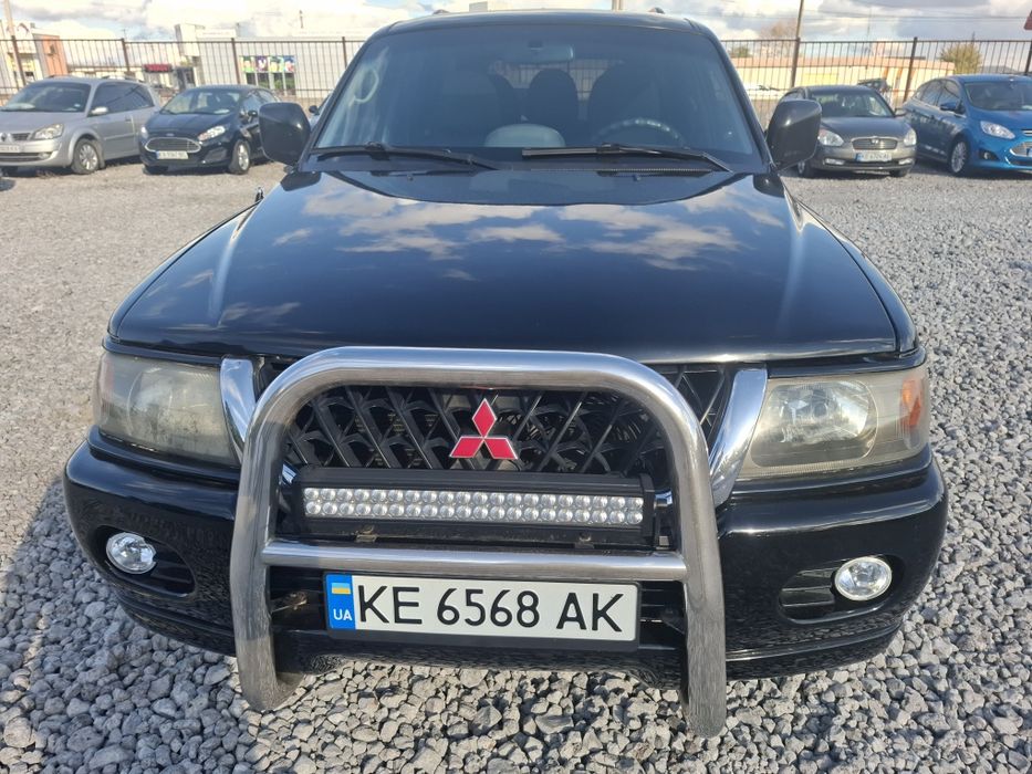 Mitsubishi pajero sport