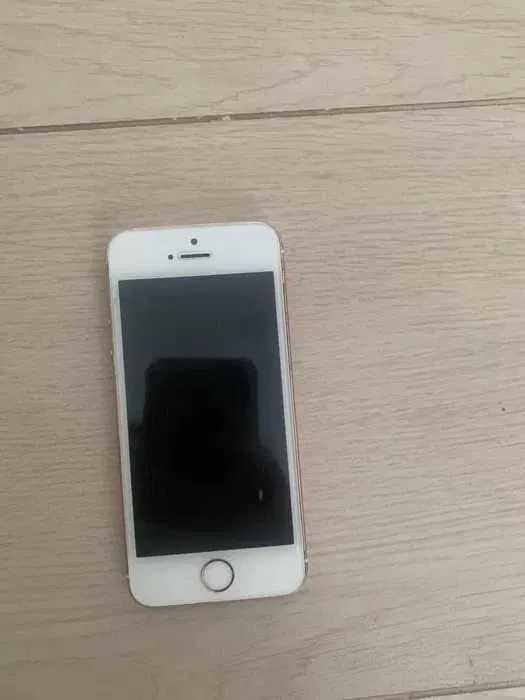 iPhone SE rosa (+ capa de silicone)
